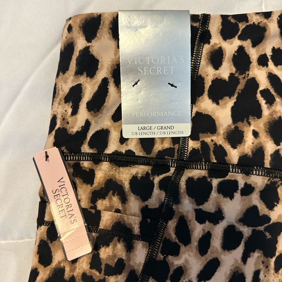 Women’s Victoria’s Secret leggings - Picture 2 of 4
